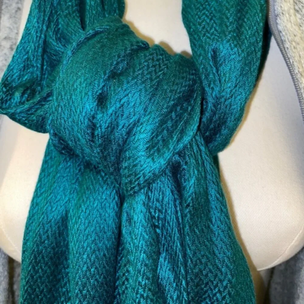 World Market Emerald Green Pashmina Scarf – Luxe Winter Wrap & Shawl